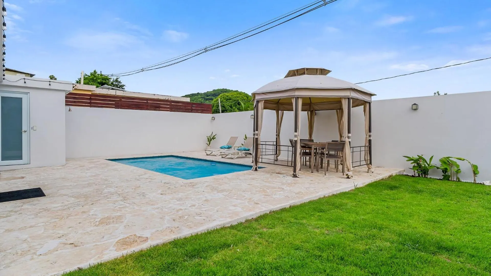 Casa Larimar With Pool And Solar System Near Beach Фахардо Вилла