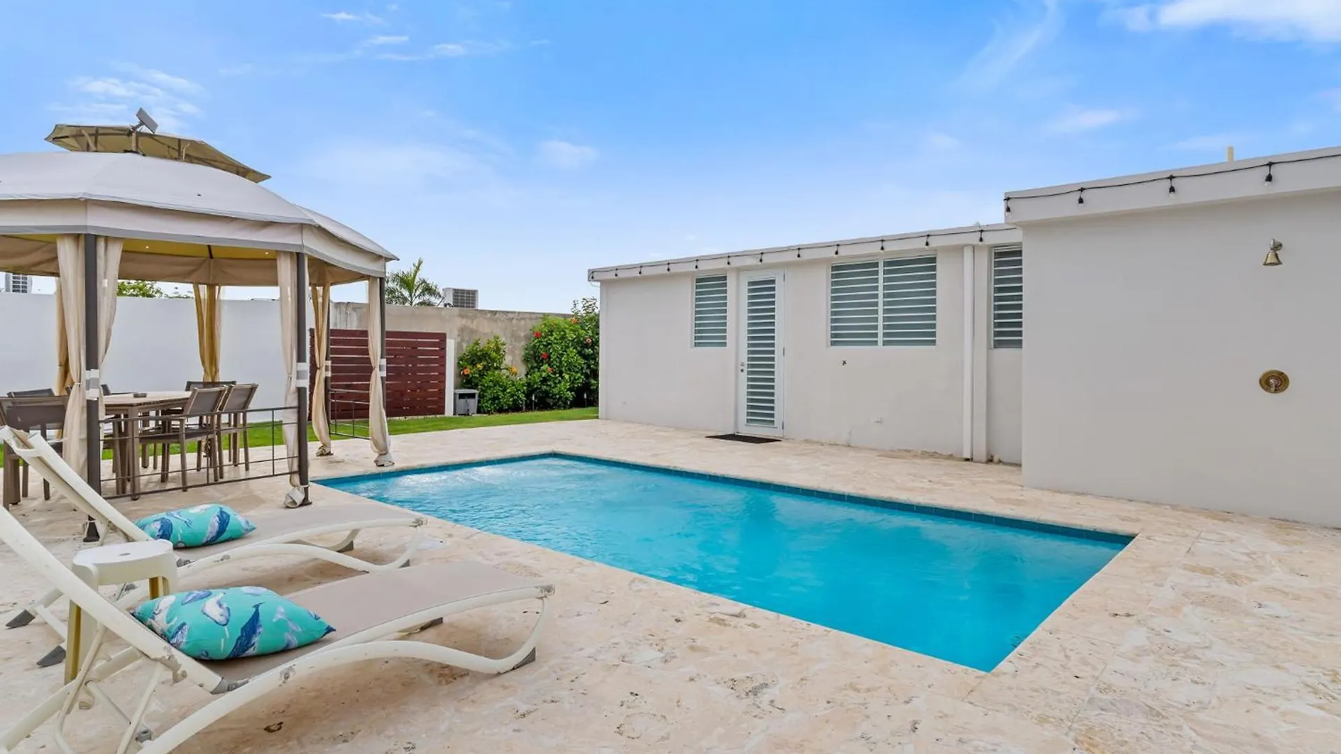 Casa Larimar With Pool And Solar System Near Beach Фахардо